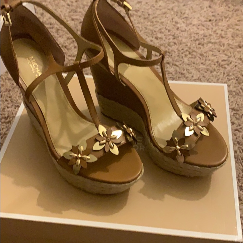 Brand new MICHAEL KORS WEDGES!